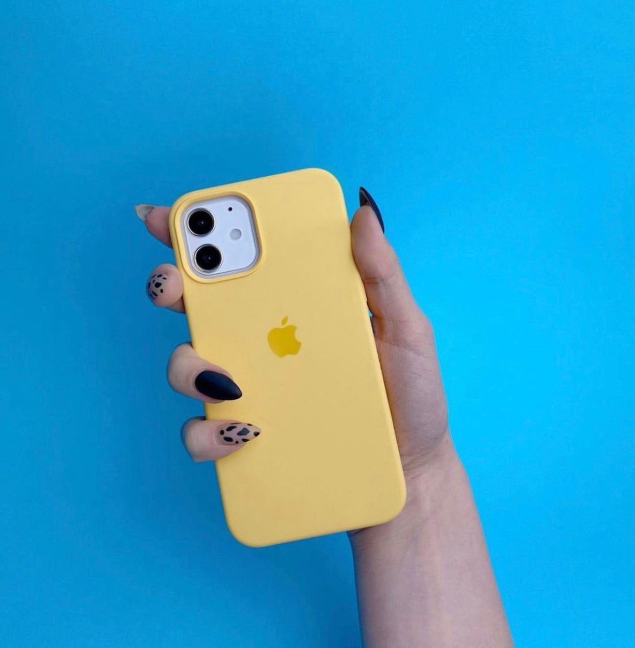 (YELLOW) iPhone Premium Quality Silicone Case