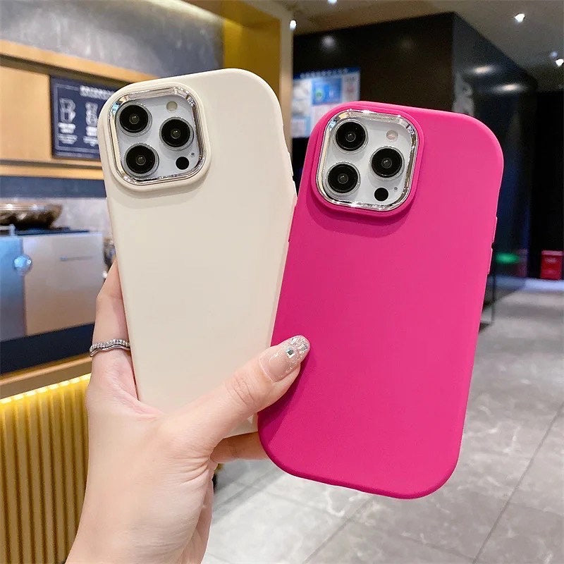 New style Luxury Silicone Case With Silver Camera Border