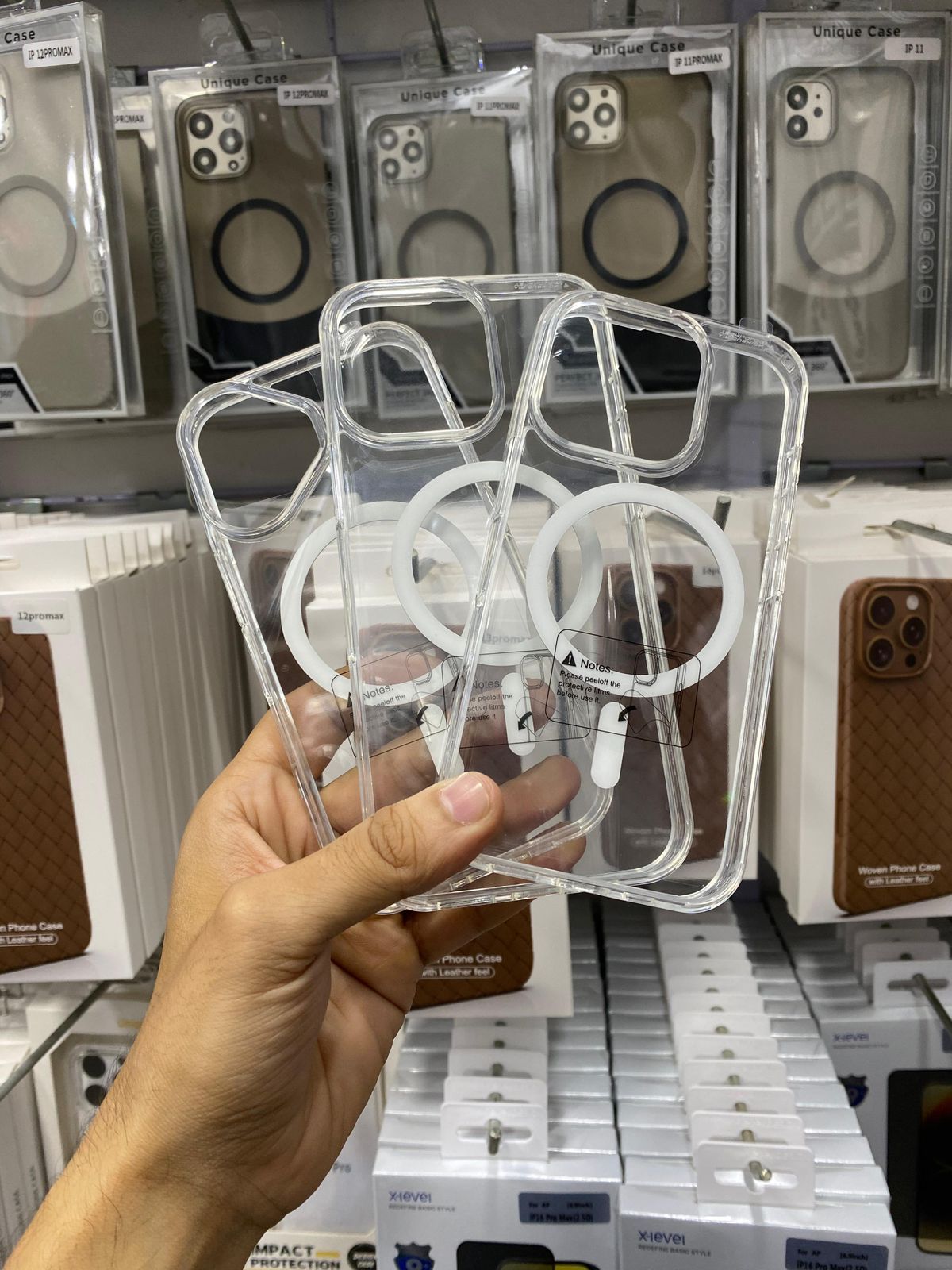 Spigen Clear Magafe - Case